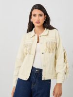 ⁦Styli Women Regular Fit Buttoned Denim Jacket with Fringes Detail XL Cream⁩ - الصورة ⁦2⁩