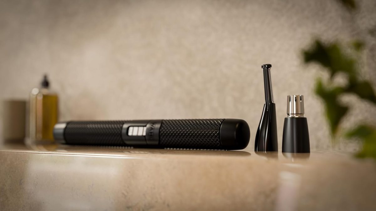 ⁦WAHL Manscaper ® 2 in 1 Lithium Battery Tactical® Dual Sided Eyebrow and Nose Hair Trimmer for Men⁩ - الصورة ⁦5⁩