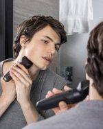 ⁦Remington Multi-Hair Trimmer & Beard Trimmer Men's ONE [Includes 10 Attachment Heads/Combs] Hair Trimmer, Beard Trimmer, Twill/Nose & Ear Trimmer (Waterproof, Lithium) Multi-Groomer PG760⁩ - الصورة ⁦4⁩
