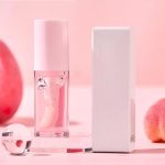 ⁦Khazna Fruity Flavors Lip Glosses, Long Lasting Moisturizing Lip Glow Transparent Lip Oil Strawberry and Peach Flavors Lip Care Lip Balm, 2Pcs⁩ - الصورة ⁦7⁩
