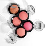 ⁦Palladio Baked Blush, Blushin, 2.5g, Highly Pigmented and Shimmery Powder Blush, Apply Dry for Natural Glow or Wet for Dramatic Radiance, Easy to Blend Makeup Blush, Apply Blusher with Blush Brush⁩ - الصورة ⁦3⁩