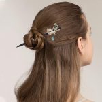 ⁦Aputue Wooden Hair Pins, Set of 3 Traditional Chinese Hair Sticks, Elegant Floral Hair Pins for Women, Ideal for Weddings and Special Occasions⁩ - الصورة ⁦4⁩