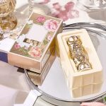 ⁦Crystal Flower PH Lip Balm, Color Changing Magic Jelly Lipstick, Jelly Luxury Long Lasting Nutritious Gloss Clear pintalabios magicos, Red Flower⁩ - الصورة ⁦7⁩