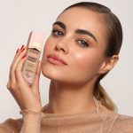 ⁦Eveline Cosmetics SPF20 Wonder Match Lumi Illuminating Foundation 30 ml, No. 15 Natural⁩ - الصورة ⁦6⁩
