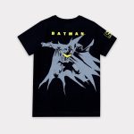 ⁦Warner Bros Boys Warner Bros. Batman Kids Boys Short Sleeves 100% Cotton T-Shirt Western (pack of 1)⁩ - الصورة ⁦3⁩