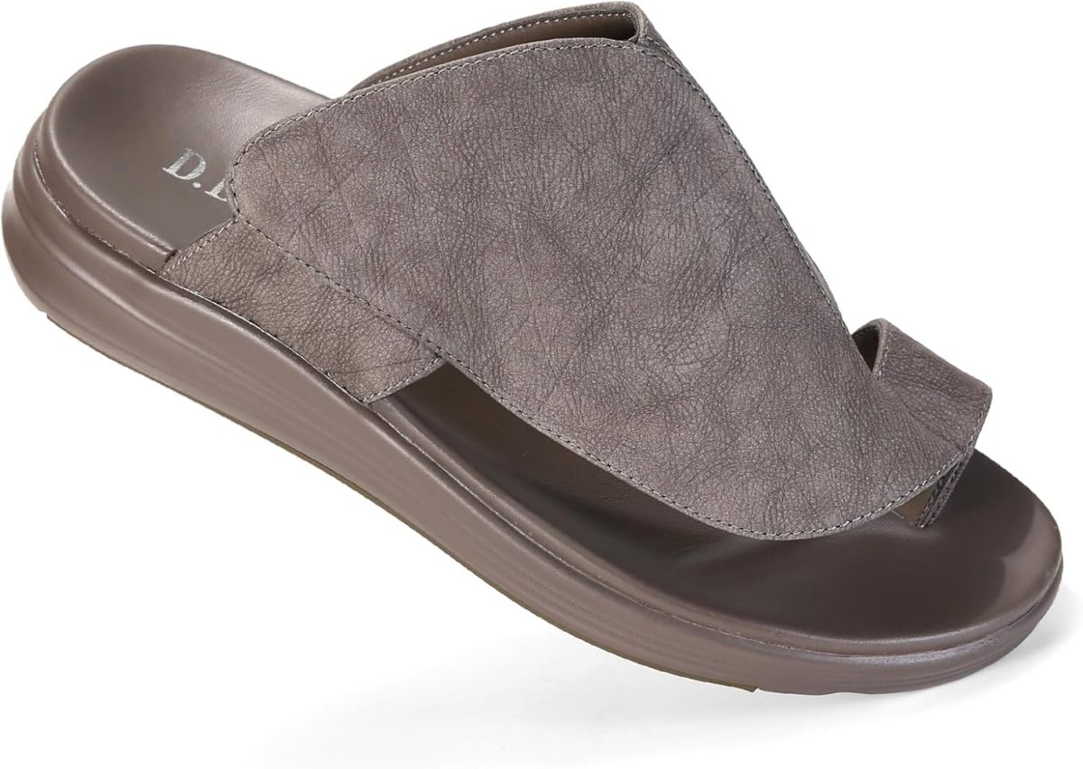 D.D.Star Slippers For Men, Big Size Comfortable And Memory Foam Sole Arabic Mens Thong Sandals Size 40 To 47.