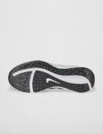 ⁦Nike DOWNSHIFTER 13 mens LACED SHOES⁩ - الصورة ⁦3⁩