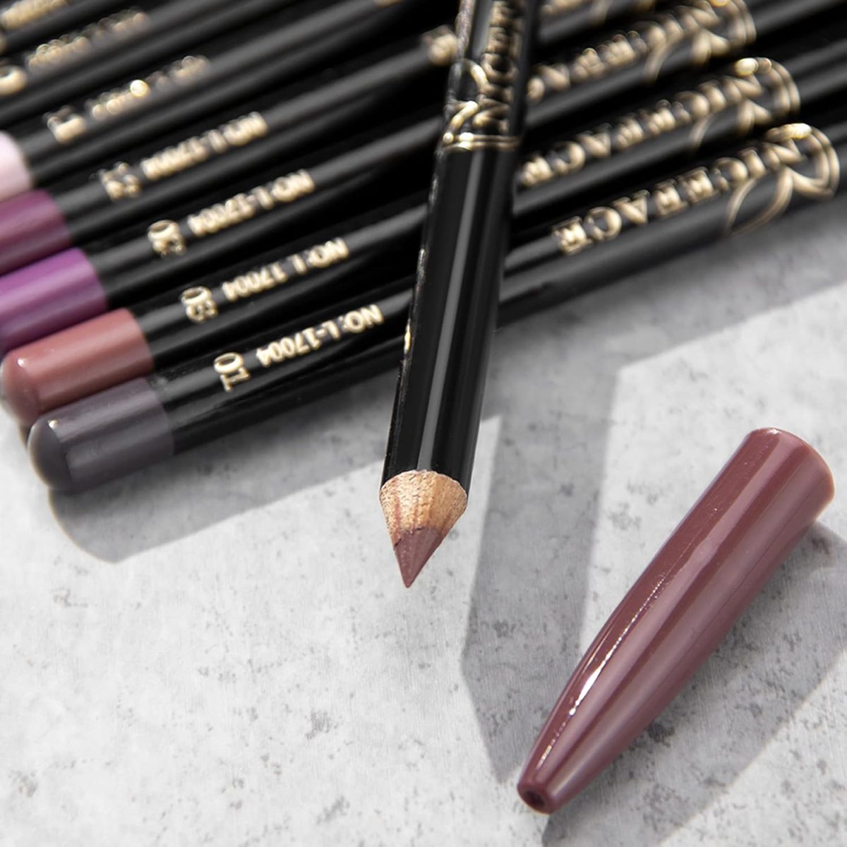 ⁦Petansy Lip Liner Pencils Set 12 Colors Waterproof Smooth Lip Pencils High Pigmented Lip Liner Set Matte Lipstick Pen⁩ - الصورة ⁦3⁩