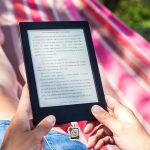 ⁦[3 عبوات] قابس غبار تي تيرسيلي لجهاز كيندل بيبر وايت الجيل 12/11/كوبو/الكتاب الاليكتروني/الجوال، ملحقات قابس غبار لطيفة USB C، ديكور لمنافذ الشحن من النوع C (بوك-1)⁩ - الصورة ⁦5⁩