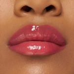 essence extreme shine volume lip gloss, no. 18, pink, shiny, radiant fresh, translucent, vegan, oil-free, no preservatives, no parabens, pack of 1 (5 ml) - الصورة 4