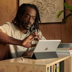 ⁦Apple 2021 iPad (10.2-inch, Wi-Fi, 64GB) - Space Grey (9th Generation) (Renewed)⁩ - الصورة ⁦6⁩
