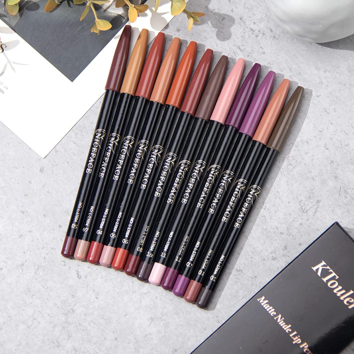 ⁦Petansy Lip Liner Pencils Set 12 Colors Waterproof Smooth Lip Pencils High Pigmented Lip Liner Set Matte Lipstick Pen⁩ - الصورة ⁦6⁩