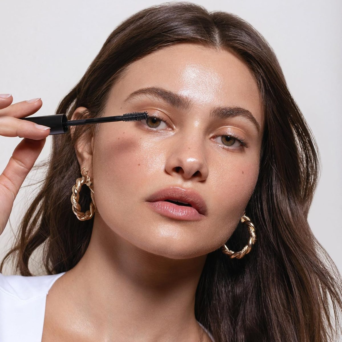 ⁦Saie Mascara 101 - Buildable Formula for Lengthening + Volumizing Lashes - Strengthening Mascara - Black (0.31 oz)⁩ - الصورة ⁦4⁩