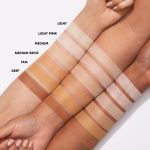 ⁦e.l.f. Halo Glow Soft Focus Setting Powder, Silky Powder For Creating Without Shine, Smooths Pores & Lines, Light Pink⁩ - الصورة ⁦4⁩
