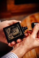 ⁦Rayhaan Tiger Cal Cologne Edition Extrait de Parfum Spray for Unisex, 3.4 Ounce⁩ - الصورة ⁦5⁩