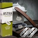 ⁦10 Astra Superior Platinum Double Edge Razor Blades For Professional Barbers And Traditional Shaving Enthusiasts⁩ - الصورة ⁦6⁩