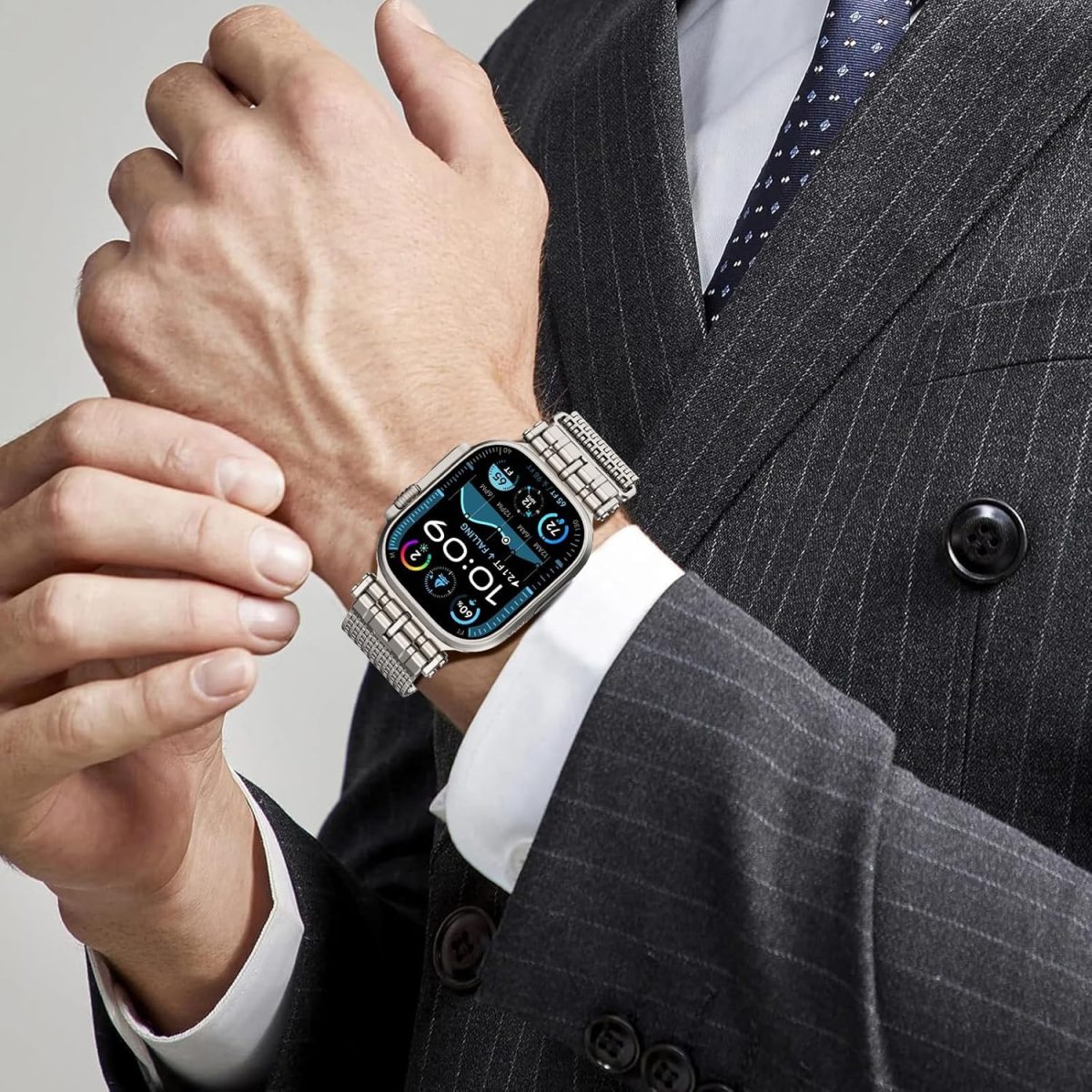 ⁦KASTWAVE Magnetic Milanese Loop Ban, Compatible with Apple Watch Band Ultra 2/Ultra 49mm 46mm 45mm 44mm Men Women, Adjustable Strap, for iWatch SE Series 10/9/8/7/6/5/4⁩ - الصورة ⁦6⁩