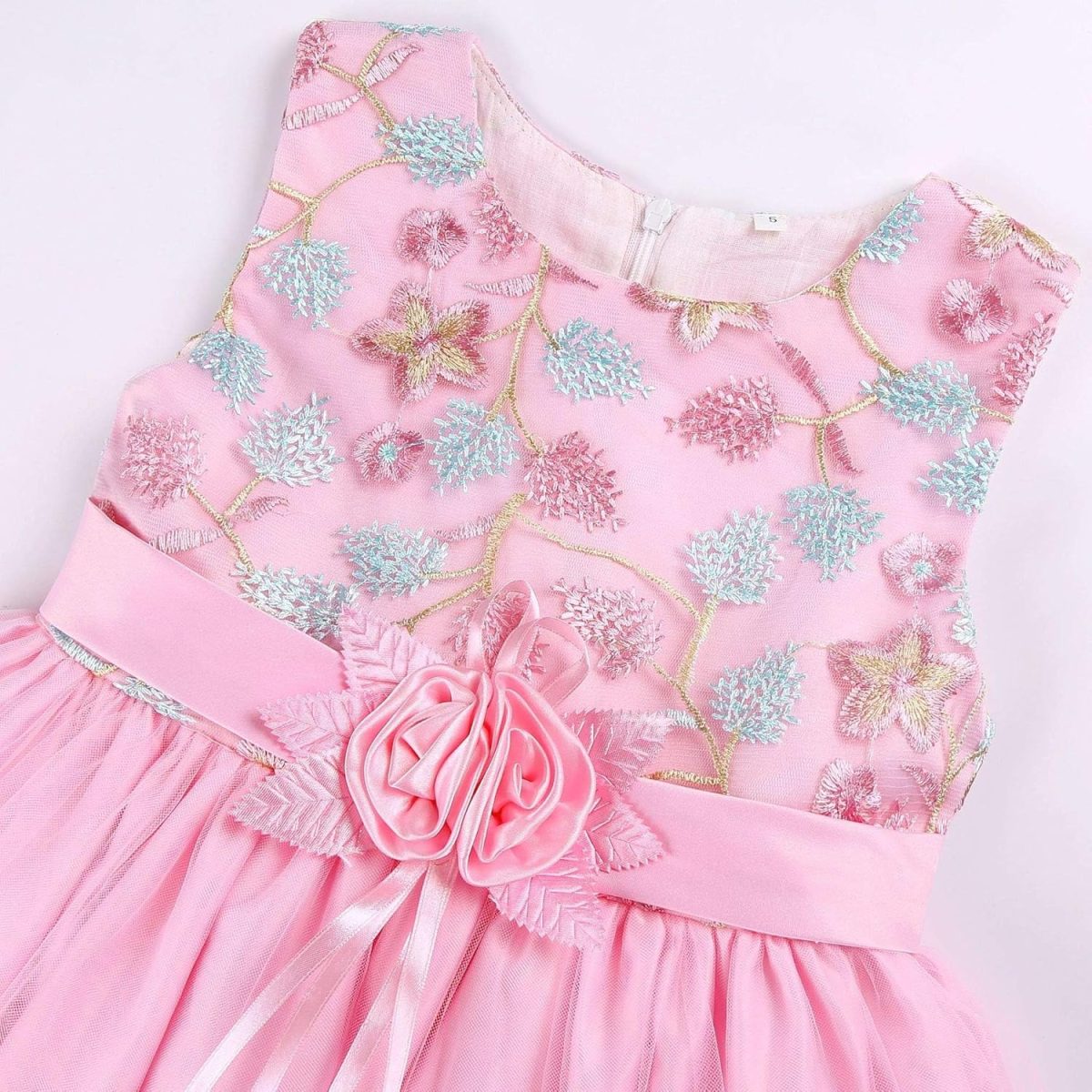 ⁦Azonee Elegant Princess Dress for Girls Age 5-6 – Light Purple Special Occasion Dress for Kids, Ideal for Birthday Party, Holiday, or Formal Events (130cm)⁩ - الصورة ⁦4⁩
