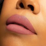⁦Physicians Formula Mineral Wear Diamond Last, Ultra-Creamy Liquid Lip Color, Richly Pigmented, Nourishing and Long-Wearing Formula, Rose Quartz Shade⁩ - الصورة ⁦5⁩