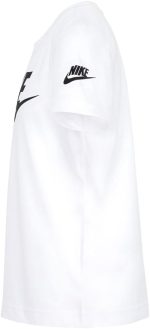 ⁦Nike Unisex Kids NKB FUTURA EVERGREEN T-Shirt⁩ - الصورة ⁦3⁩