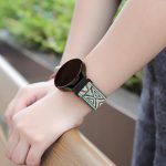 ⁦سوار نايلون مرن لساعة هواوي GT4 و5 مقاس 41 ملم، سوار حلقي فردي قابل للتعديل مقاس 18 ملم لساعة هواوي GT4 و5 مقاس 41 ملم وهواوي GT 5 برو مقاس 42 ملم⁩ - الصورة ⁦6⁩