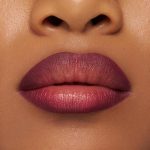 ايسنس قلم تحديد شفاه كومفورت مات 8 اتش، رقم 19، احمر يدوم طويلا، نتائج فورية، غير لامع، نباتي، مقاوم للماء، بدون مواد حافظة، خالي من البارابين، عبوة من قطعة واحدة (0.01 اونصة) - الصورة 5