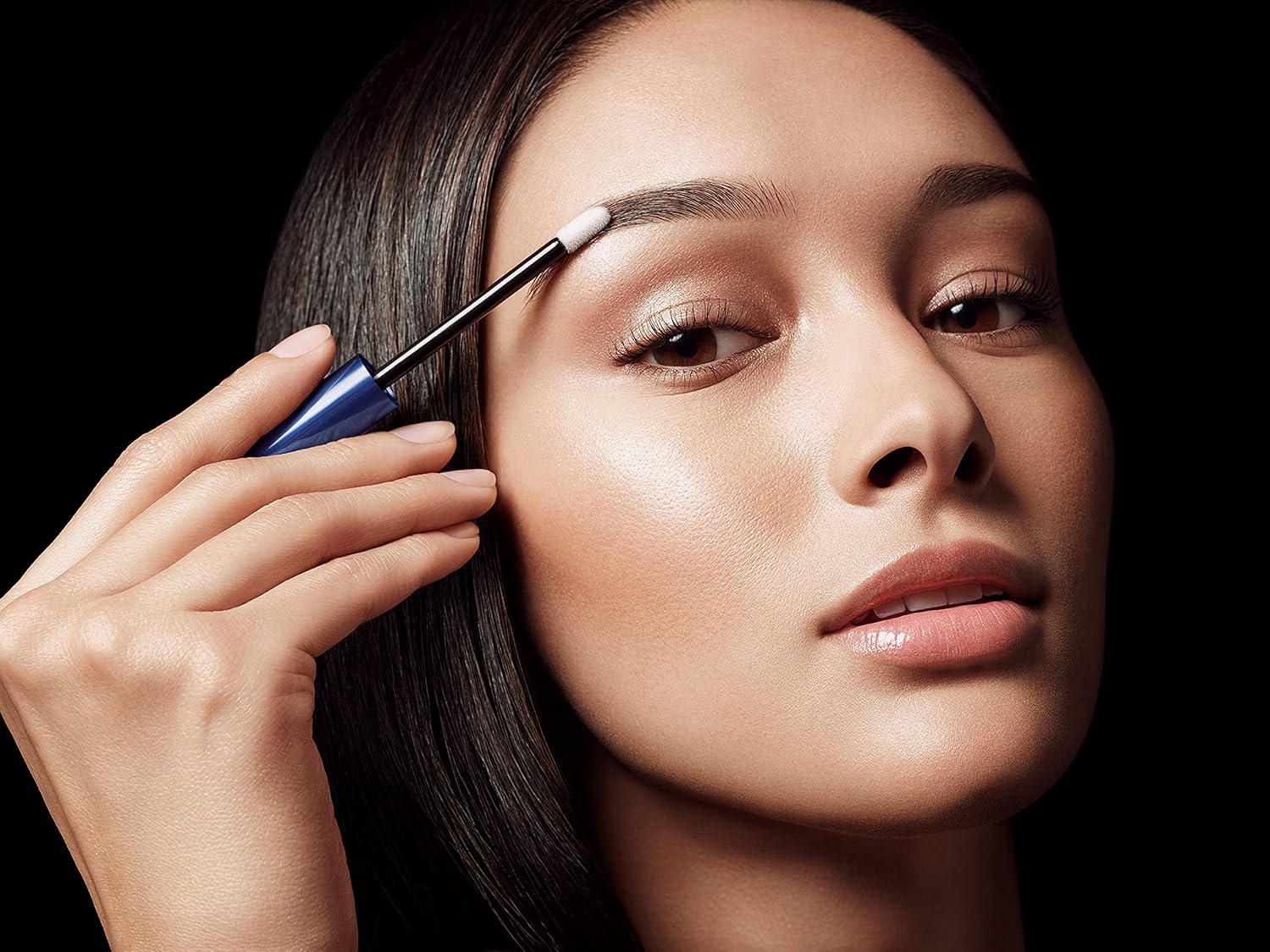 81Klr1NQLbL._AC_SL1500_.jpg بلسم ريفيتا براو للحواجب من ريفيتالاش لمستحضرات التجميل، 3 مل- (متعدد الالوان) - الصورة 3